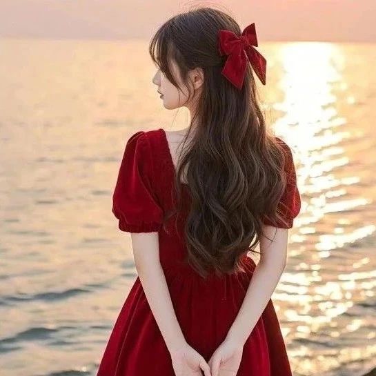 题图-“一个女人朋友圈这么发，说明她很聪明”